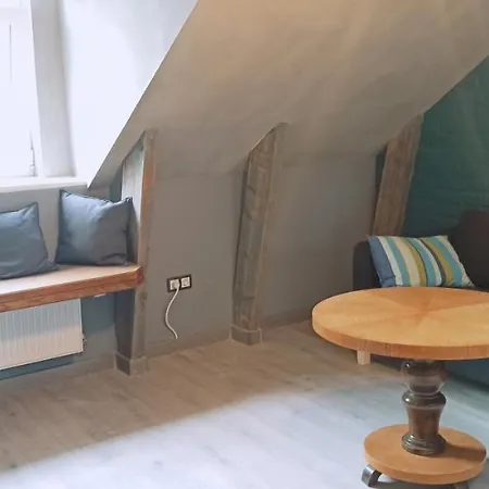 Old Town Cute Flat 2 Beds 2 Baths 公寓 *